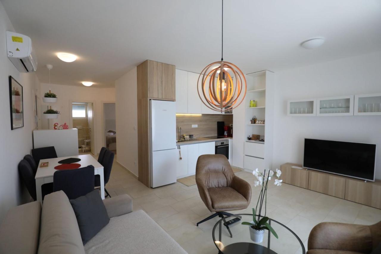Smil'E Apartments Vodice Exteriér fotografie