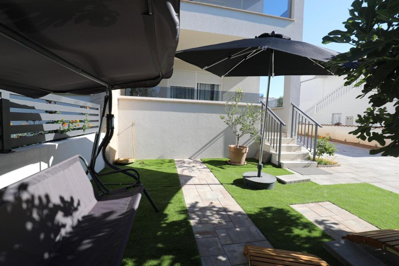 Smil'E Apartments Vodice Exteriér fotografie
